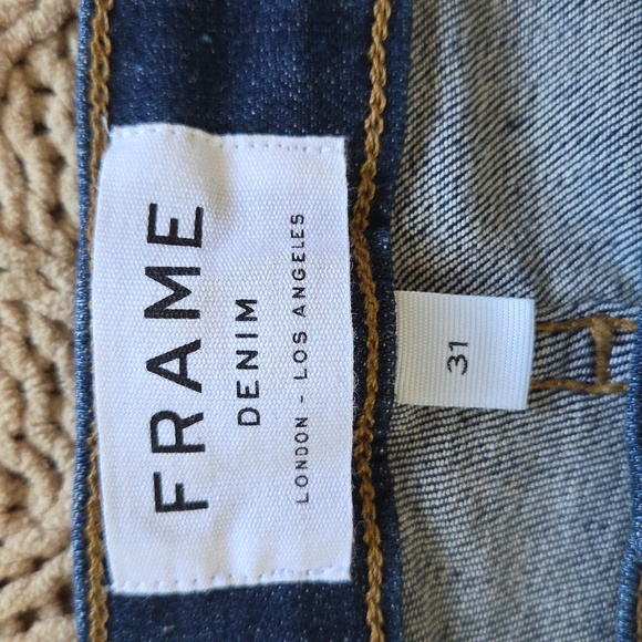 Frame Ali High-Rise Cigarette Jean in Dark 'Holman' Wash - Size 31 - Picture 6 of 9